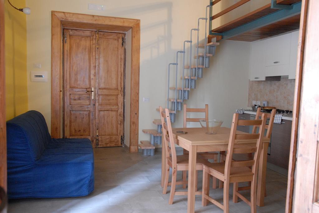 La Fontana Di Rua Catalana Apartment Napoli Phòng bức ảnh